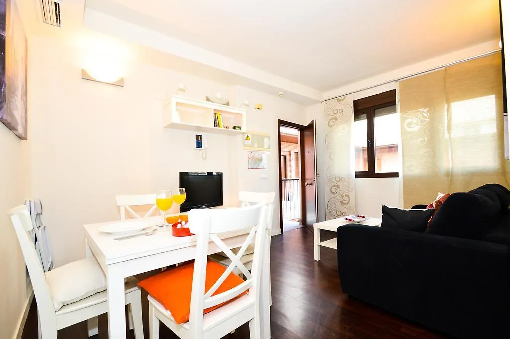 The Zentral Museo Apartment Seville